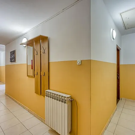 Bed & Breakfast Centar 3*