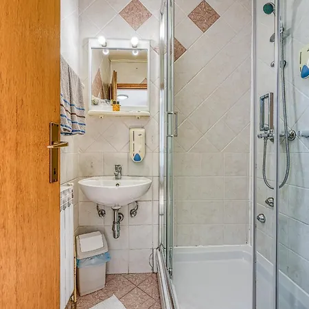 Centar 3* Delnice