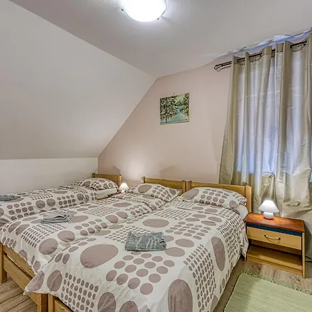 Frühstückspension Centar 3*