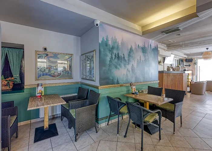 Centar Bed & Breakfast 3*