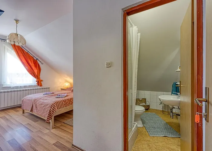 Bed & Breakfast Centar 3*